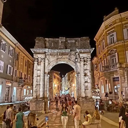 Appartamento Popovic Pola