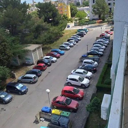 Popovic Apartment *